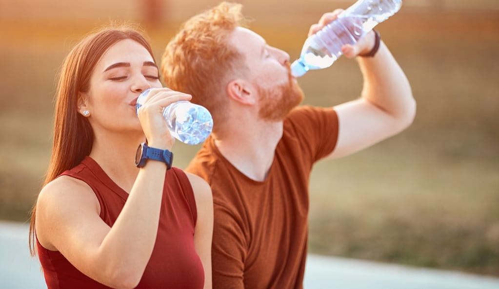 How much water weight can you realistically lose in a month?